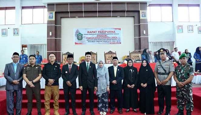 Pj. Bupati Takalar Hadiri Pelantikan PAW Anggota DPRD