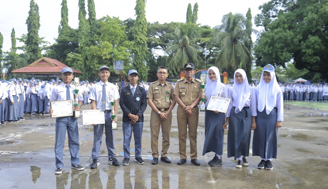 Pj. Bupati Pimpin Upacara di SMA 3 Takalar