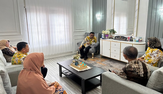 Pj. Bupati Takalar Pimpin Rapat Terbatas di Dinas Kesehatan Pj. Bupati Takalar Pimpin Rapat Terbatas di Dinas Kesehatan