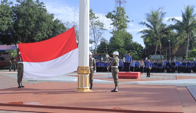 Pimpin Upacara Hari Kesadaran Nasional, Ini Pesan Pj. Bupati Takalar Pimpin Upacara Hari Kesadaran Nasional, Ini Pesan Pj. Bupati Takalar