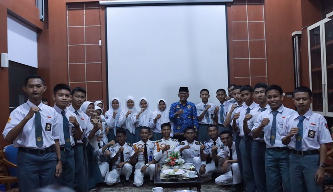 Pj Bupati Takalar Melepas Siswa Siswi Peserta Pelatihan Magang ke Jepang