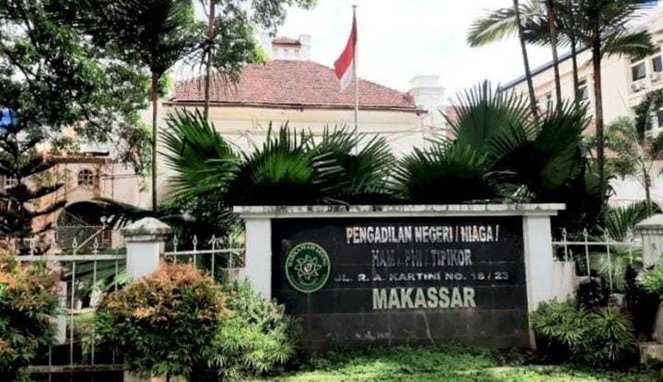 Owner Ratu Glow Diproses Hukum di Pengadilan Makassar Owner Ratu Glow Diproses Hukum di Pengadilan Makassar