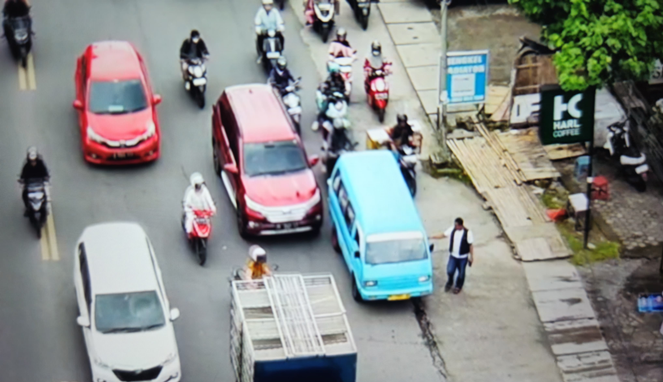 (Penampakan Preman saat Sopir Pete pete di palak) Teror Preman di Makassar: Sopir Dipaksa Bayar, Polisi Tutup Mata? Teror Preman di Makassar: Sopir Dipaksa Bayar, Polisi Tutup Mata?