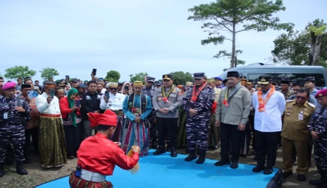 KSAL dan Kabaharkam Polri Kunjungi Takalar, Perkuat Ketahanan Pangan dan Dukung Nelayan KSAL dan Kabaharkam Polri Kunjungi Takalar, Perkuat Ketahanan Pangan dan Dukung Nelayan