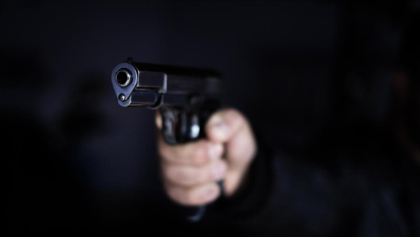 Foto Ilustrasi- Pistol Viral Pria Ngaku Orang 'Ring Satu' Pamer Pistol di Depok, Polisi Turun Tangan