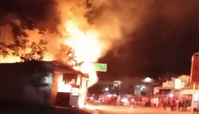 Gas Bocor Picu Kebakaran, Empat Rumah di Bima Jadi Arang