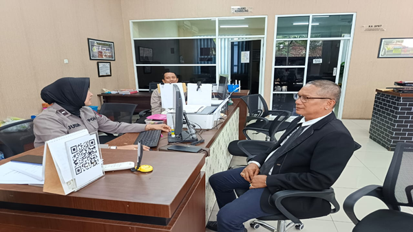 kuasa hukum Kompol DK, Hans Silalahi SH Aksi Spanduk di Depan Polsek Torgamba Berakhir Laporan Polda Sumut