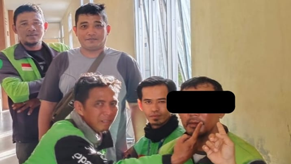 Ojol yang diduga dianiaya Klakson Berujung Tinju, Ojol Jadi Korban Oknum TNI