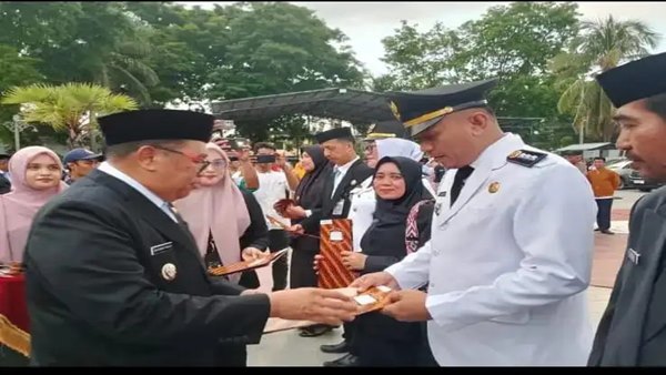 Dari Halaman Kantor Bupati, Mappaturung Dilantik Bawa Angin Segar untuk Mangarabombang