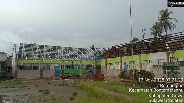 Balok Lama Dipasang Lagi, Rehabilitasi SDI Sugitangnga Diduga Sengaja Dipermiskin