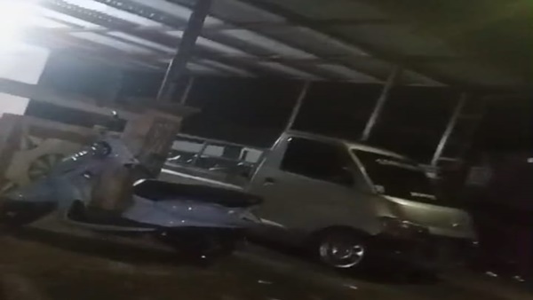 Rumah Inisial AR yang diduga jadi penampungan dan Mobil Pick up pengankut BBM Pertalite Ribuan Liter Pertalite Disedot Tiap Malam, SPBU dan Oknum Polisi Bantaeng Diduga Terlibat