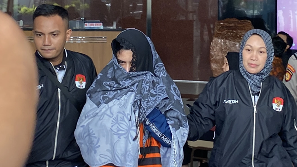 Di Hadapan KPK, Fadia Arafiq Berdalih Tak Paham Hukum karena Penyanyi Dangdut