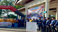 Kegiatan tersebut dilepas langsung oleh Wakil Bupati Takalar, Dr. H. Hengky Yasin Ribuan Guru Meriahkan Jalan Santai Hardiknas 2026 di Takalar, Wabup Hengky Lepas Langsung
