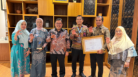 Takalar Mengguncang Nasional! Daeng Manye Bawa Pulang Penghargaan Bergengsi dari Kemendikdasmen