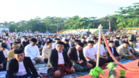 Lautan Manusia Padati Lapangan HM Daeng Sibali! Daeng Manye dan Hengky Yasin Rayakan Idul Adha Bersama Ribuan Warga